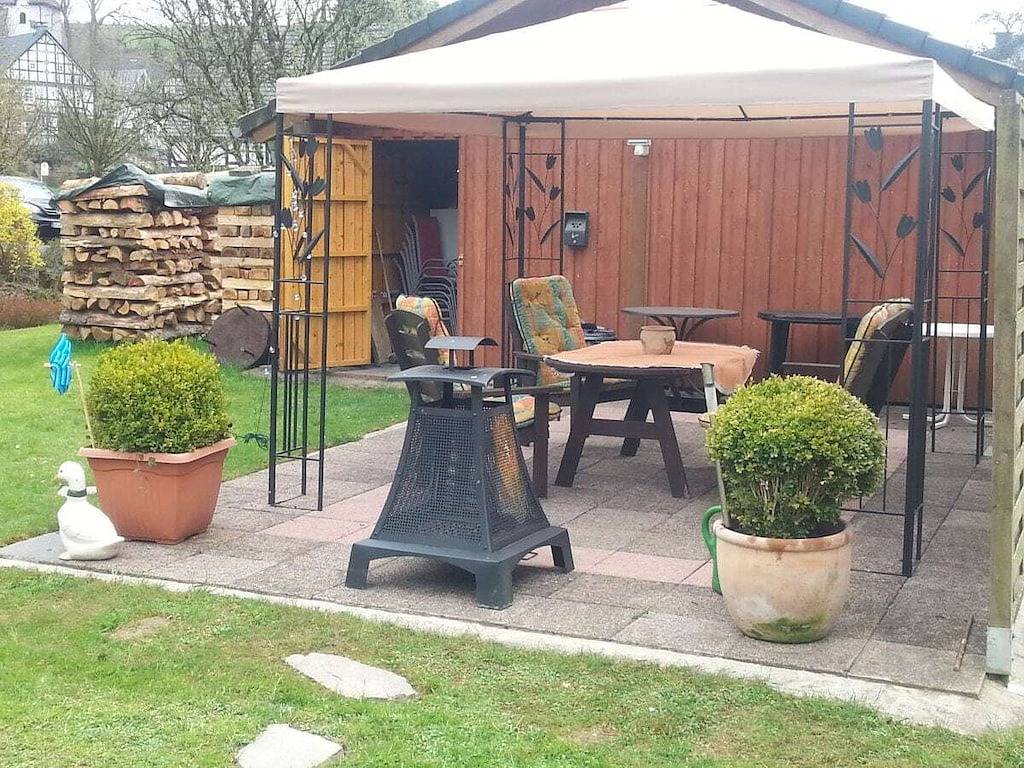 Ferienwohnung mit 1 Schlafzimmer in Kirchhundem, Siegerland