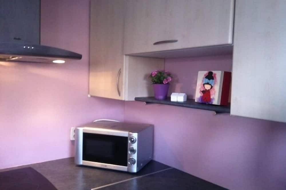 Entire apartment, Studio Disneyland Paris -Terrace in Montévrain, Seine-et-Marne