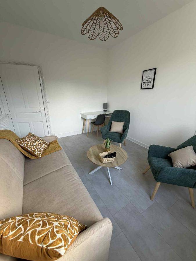 Location de vacances pour 8 personnes, avec vue et jardin, animaux acceptés à Tulle - 2