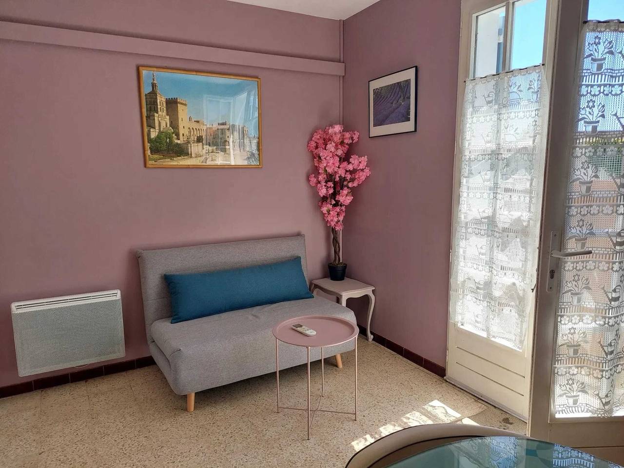 Appartement entier, Appartement charmant proche d'Avignon avec piscine privée in Le Pontet, Vaucluse