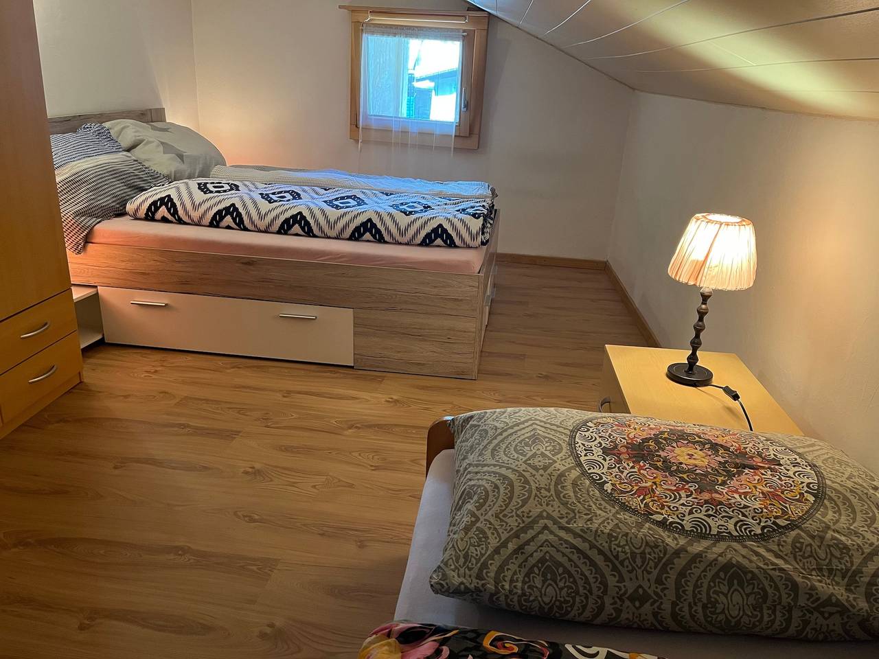 Ganze Ferienwohnung, Historische Maisonette-Wohnung mit Gästekarte und Ermässigungen in Naters, Brig