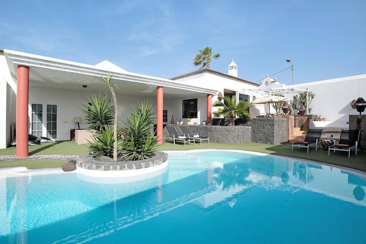 Ferienhaus 'Finca Del Moral' mit Bergblick, WLAN und Klimaanlage in La Vegueta, Tinajo