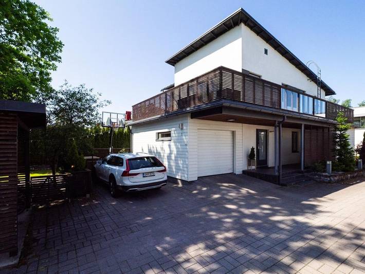 Location de vacances pour 8 personnes, avec jardin ainsi que sauna et jacuzzi à Espoo - 2