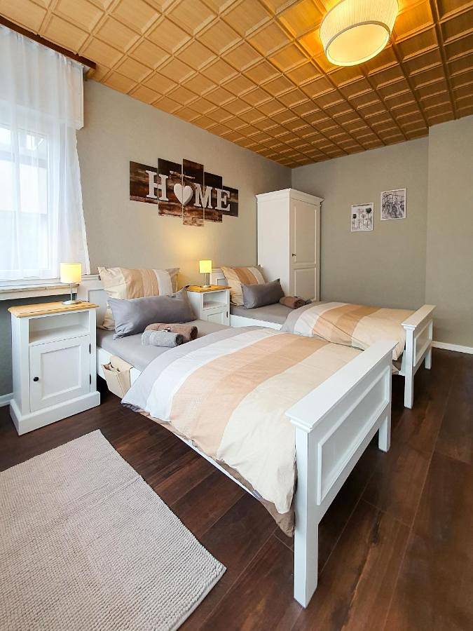 Ferienhaus für 10 Personen, mit Garten in Bornheim