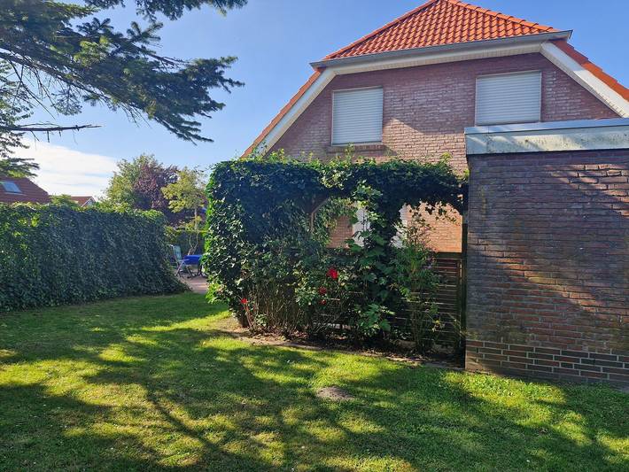 Ferienhaus für 4 Personen, mit Garten und Terrasse in Carolinensiel