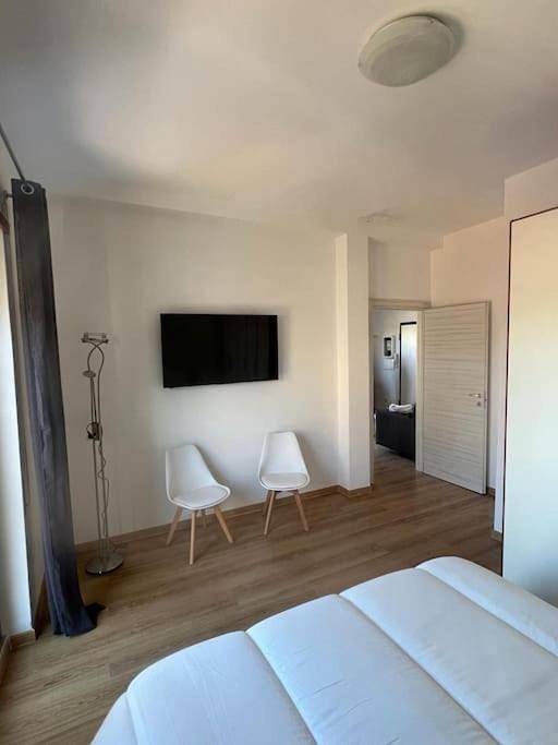 Appartamento intero, One-Bedroom Apartment in Roma, Provincia di Roma