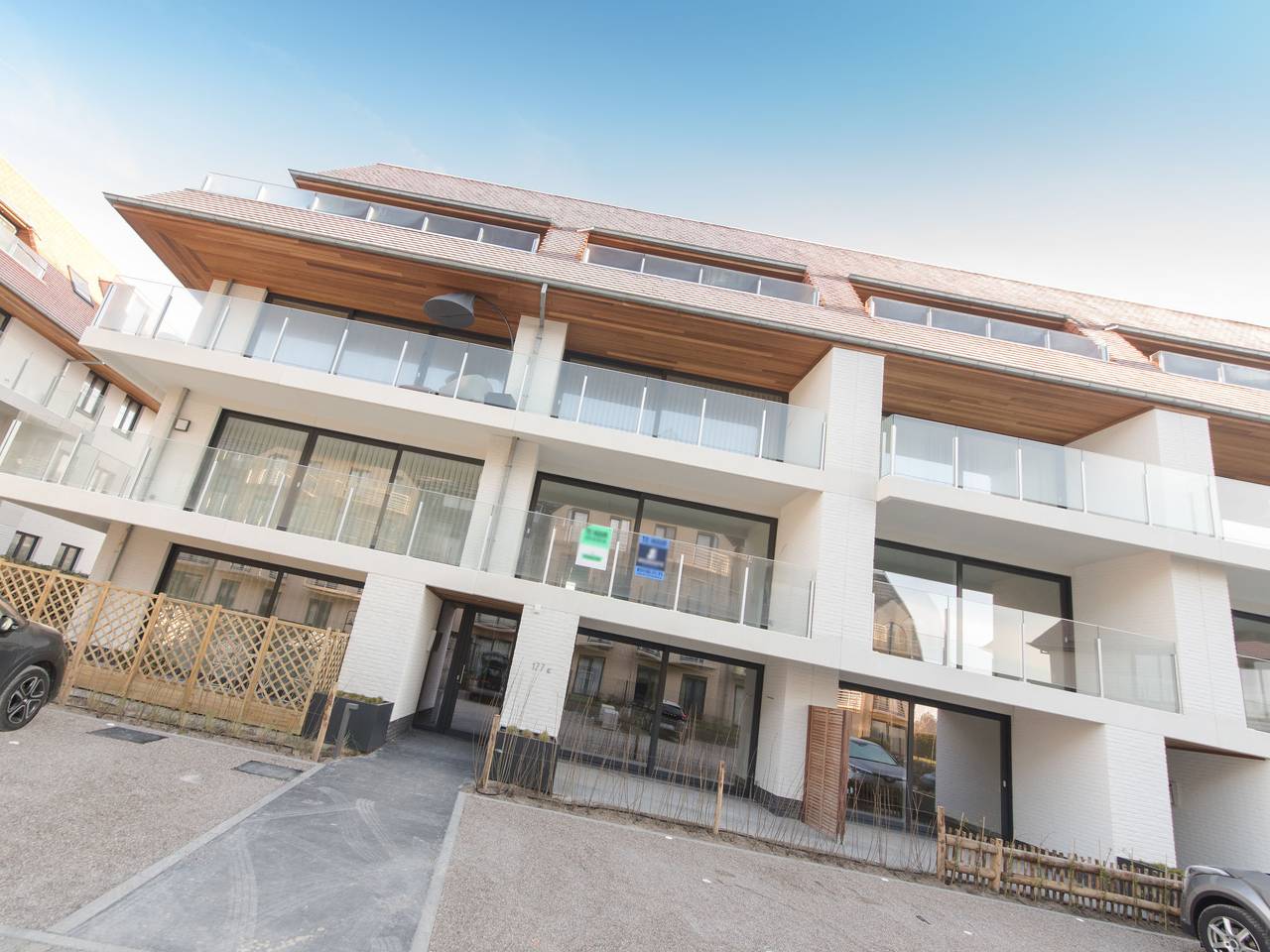 Appartement entier, Wanderlust with garage in Le Coq, Côte belge