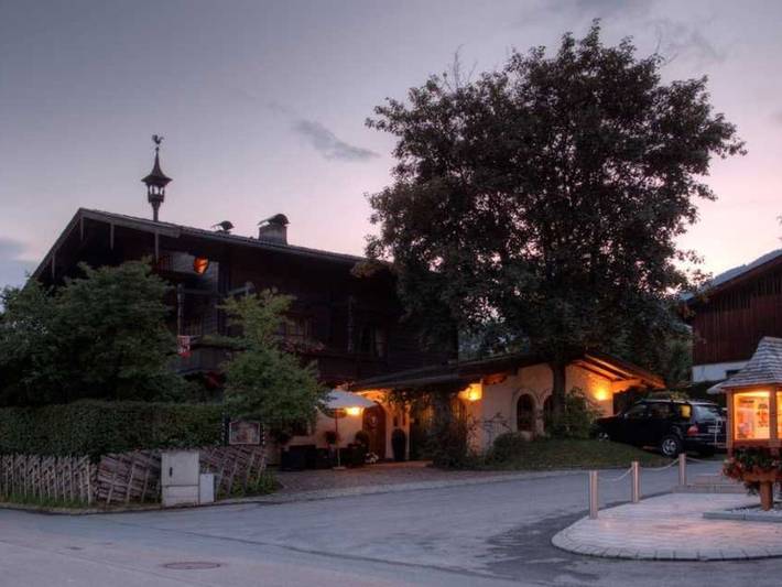 Ferienwohnung für 5 Personen, mit Balkon und Garten sowie Sauna und Seeblick