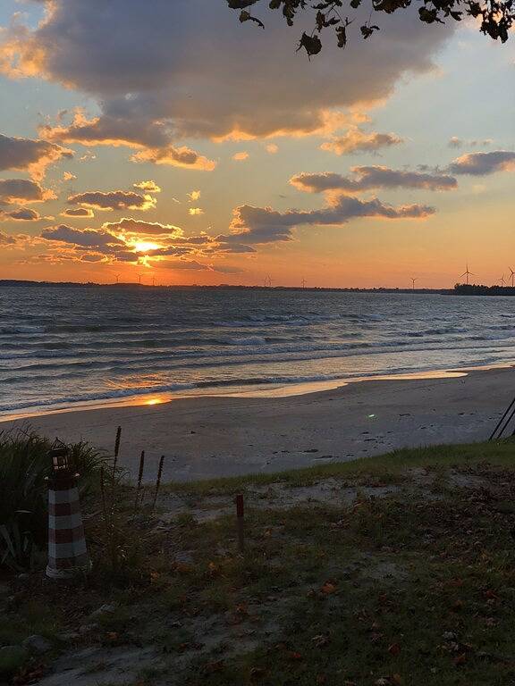 Perfekte Familie Erie Beach House mit privatem Sandstrand und fantastischen Sonnenuntergängen in Niagara Fälle