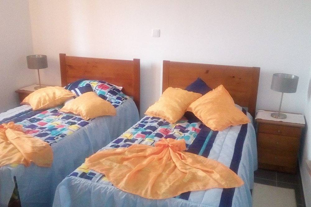 Ganze Wohnung, Ruhe und Erholung kombiniert mit Wohlbefinden mit herrlichem Blick auf die Berge und das Meer in São Mateus, Pico (Azoren)