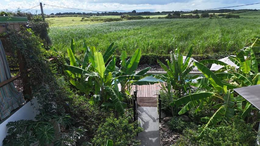 Appartement de vacances pour 4 personnes, avec jardin ainsi que piscine et jacuzzi