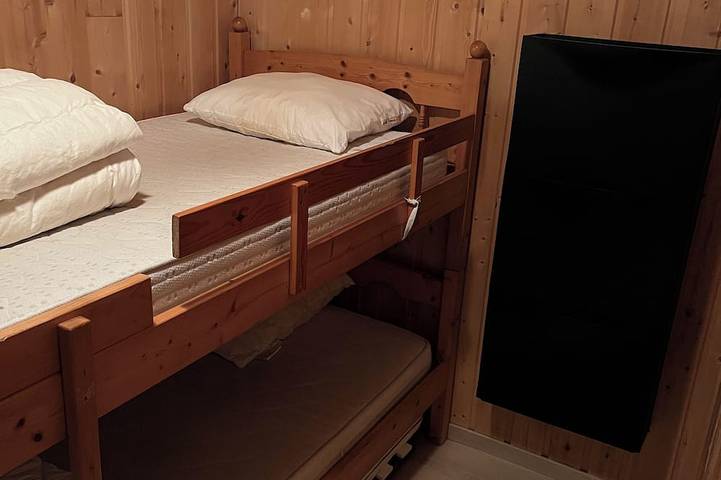 Chalet pour 6 personnes, avec piscine ainsi que jacuzzi et jardin, animaux acceptés à Saint-Jean-d'Arves - 4