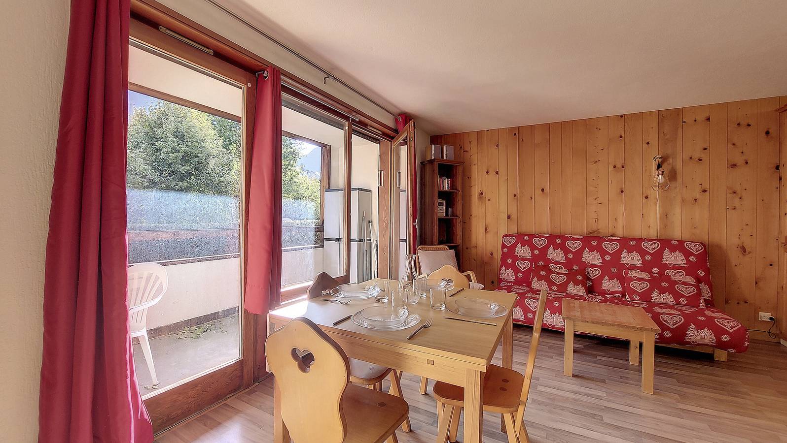 Entire studio, Studio Acces Piscine -Saint Jean D'Aulps Station -Proche Morzine- 4 Personnes - Riam S6 in Saint-Jean-d'Aulps, Les Portes du Soleil