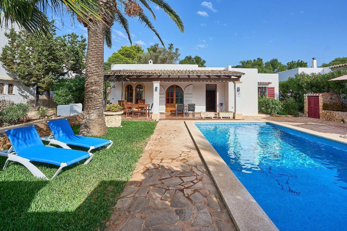 Gemütliche 120qm Wohnung mit Pool, Terrasse & AC | Nähe Caló des Homes Morts Strand in Cala D'or, Santanyí