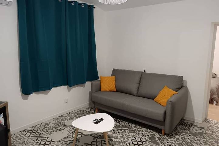 Entire apartment, Jardin Saint Merry - For 2 people in Fontainebleau, Seine-et-Marne