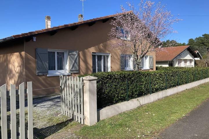 Holiday home for 8 people, with garden, with pets - 1