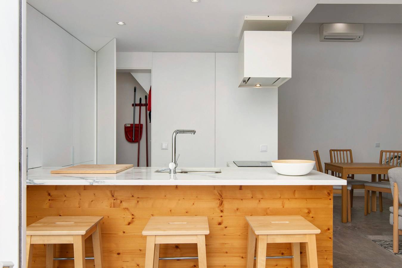 Studio 'Casa Vermelha I' met terras, Wi-Fi & airconditioning, foto 8