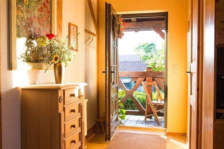 Ferienwohnung für 2 Personen, mit Balkon und Garten in Byhleguhre-Byhlen