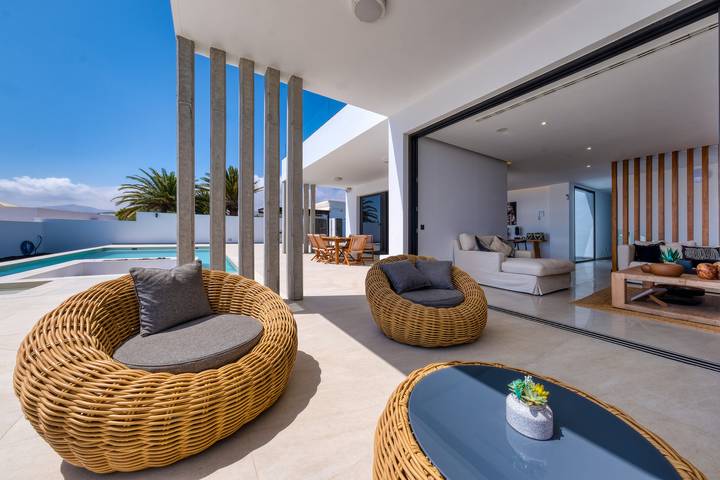 White House in Puerto Calero, Yaiza