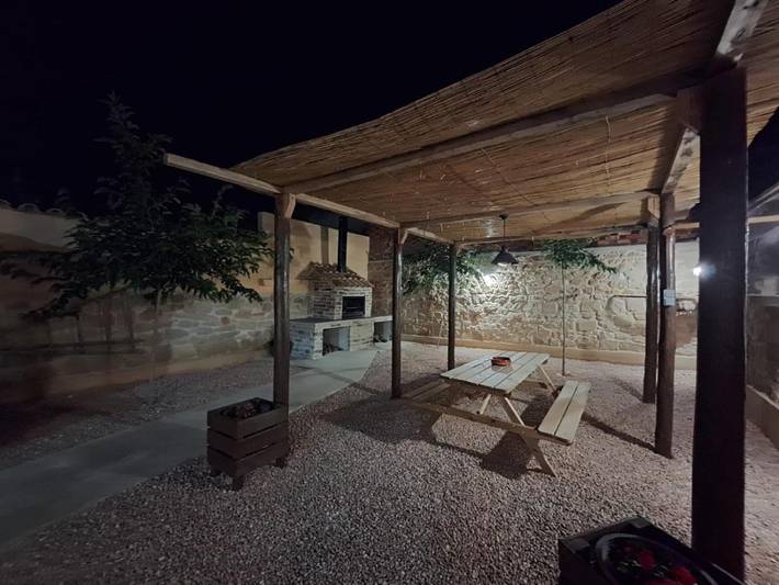Apartamento para 2 personas, con Terraza y Jardín en Alcañiz
