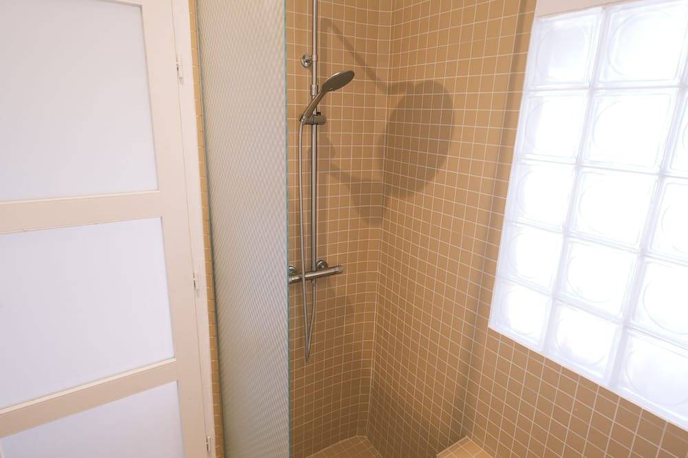 Entire apartment, Studio Vernon/Giverny with view in Vernon (Normandy), Évreux region