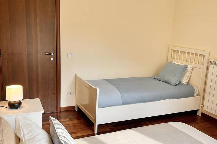 Appartamento intero, Grazioso appartamento con piscina e vista mozzafiato sul lago in Argegno, Comune di Argegno