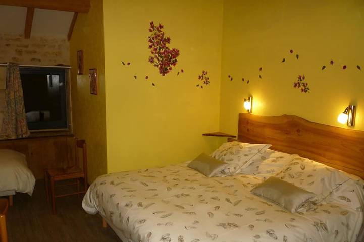 Gîte pour 5 personnes, avec jardin et jacuzzi à Saint-André-de-Lidon - 3