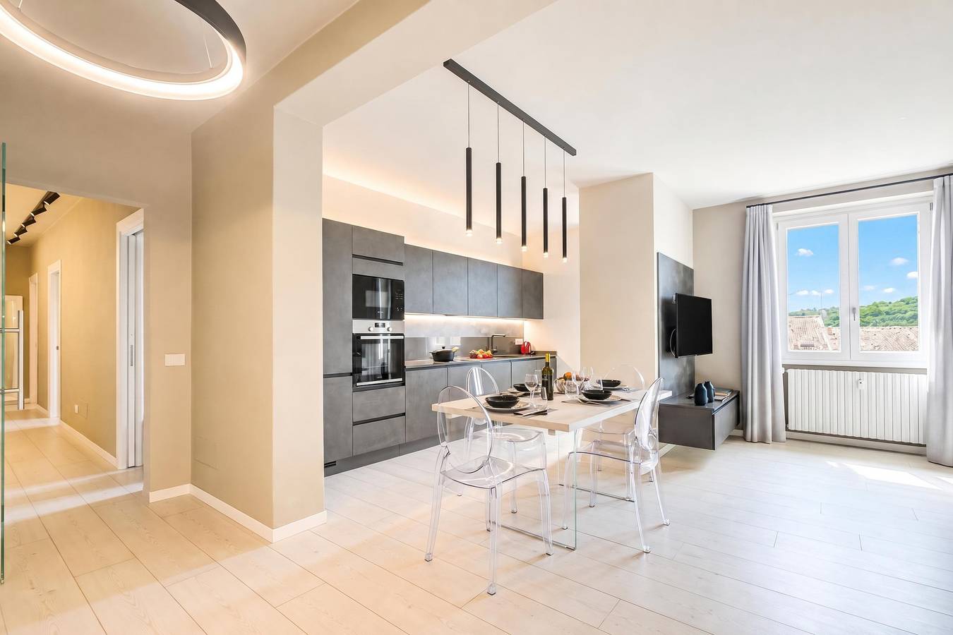 Geheel appartement, Viktor Salò | 100m from Lake & Center in Spiaggia delle Rive (Salò), Salò