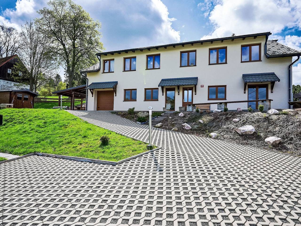 Ganze Wohnung, Pod Černou Studnicí in Nová Ves nad Nisou, Region Liberec