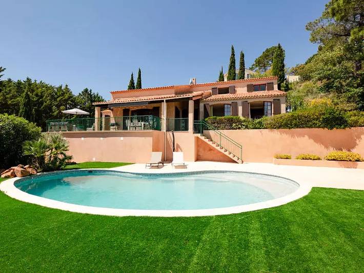 Villa pour 8 personnes, avec terrasse et piscine à Saint-Raphaël - 2