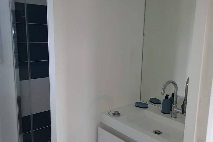 Gîte pour 4 personnes, avec balcon et jacuzzi dans Port Mer - 4