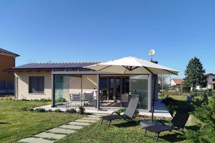 Chambre d’hôte pour 4 personnes, avec vue et jardin à Piozzo