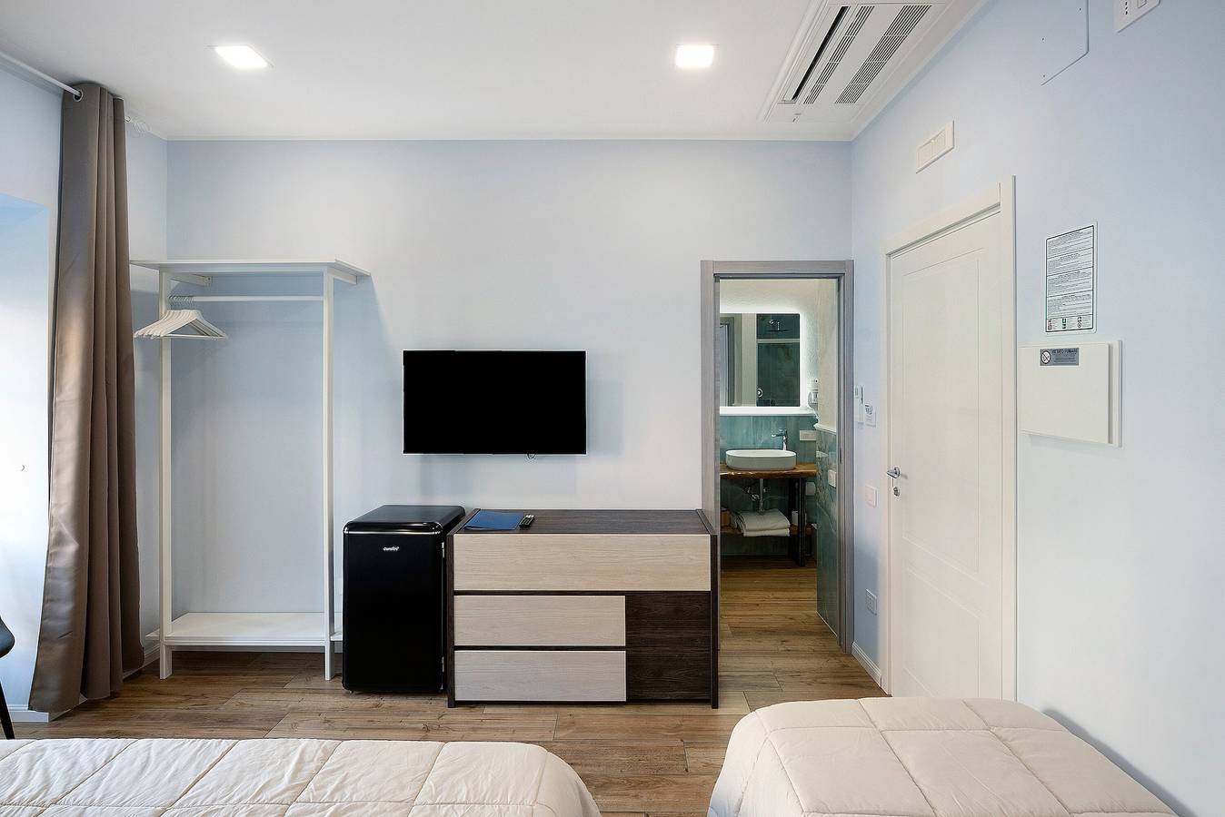 Blue Dream Suites – Amalfi Room with Wi-Fi and Air Conditioning in Salerno, Tyrrhenian Coast Campania