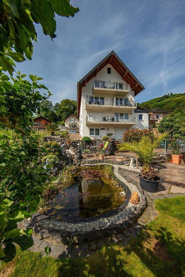 Ferienweingut Klaus Thiesen Gästezimmer und Apartments in Ellenz-Poltersdorf, Cochem-Zell