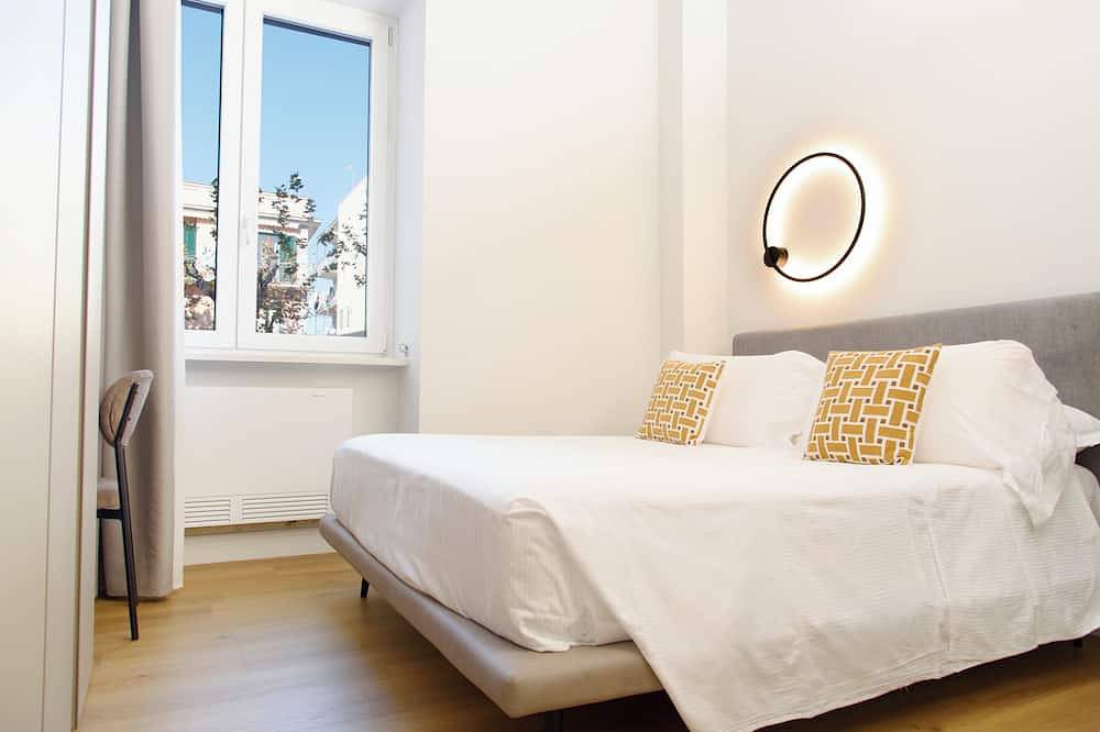 Entire apartment, Vesuvius Palace Aparthotel - Suite Vesta in Ercolano, Vesuvio National Park