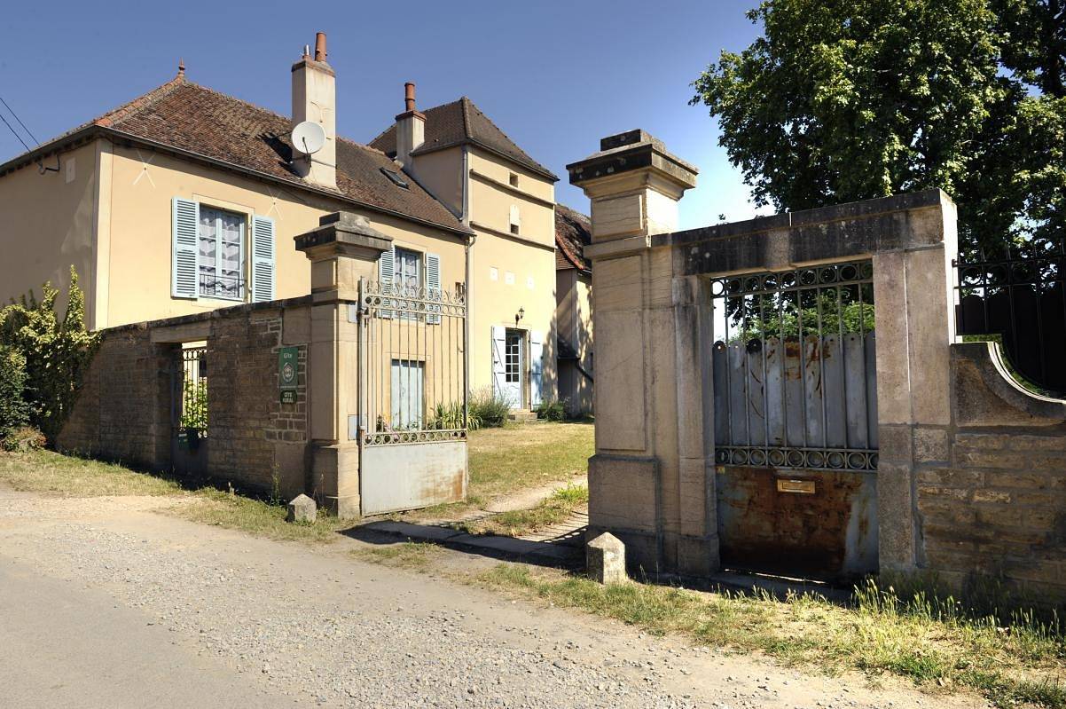 Au Thil in Chenôves, Chalon-sur-Saône region