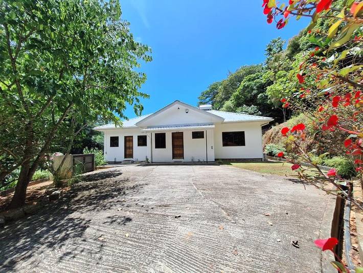 Location de vacances pour 6 personnes, avec jardin dans Takamaka - 2