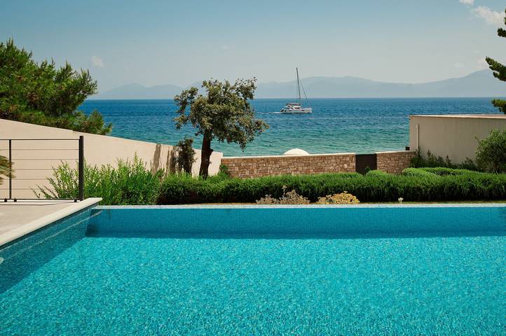 Villa mit pool für 8 Personen, mit Balkon/Terrasse und Meerblick sowie Terrasse auf Hvar