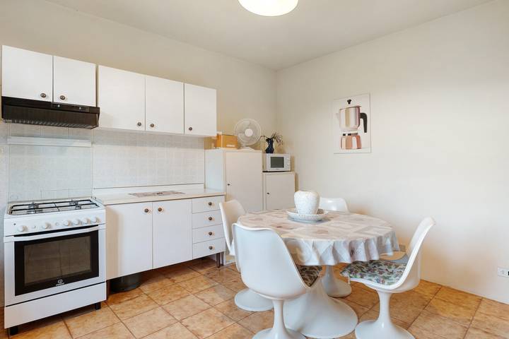 Holiday Home 'Alloro Case Vacanza' with Mountain View and Wi-Fi in Capannori, Lucca Province
