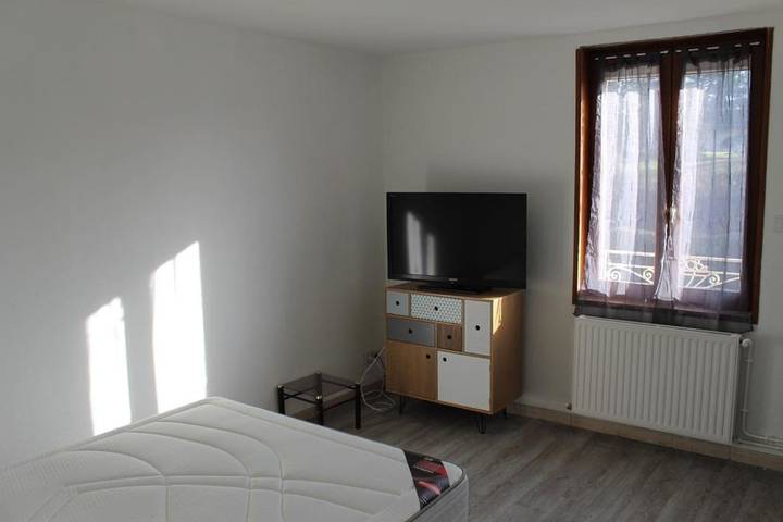 Gîte pour 2 personnes, avec vue et jardin à Cosne-Cours-sur-Loire - 4