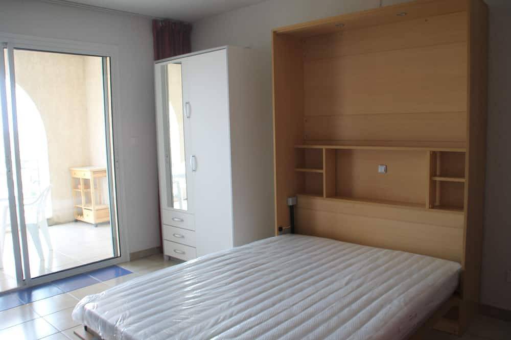 Ganze Wohnung, Apartment in luxuriöser, von Bäumen gesäumter Residenz mit direktem Zugang zum Strand in Prunete, Cervione