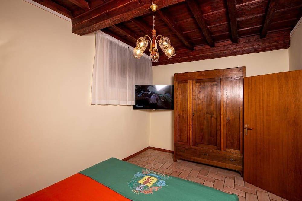 Ganze Wohnung, One Bedroom Apartment in Stia, Pratovecchio Stia