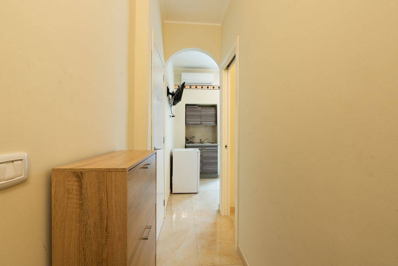 Apartamento entero, At the castle: bright apartment with balcony in Barletta, Via Francigena