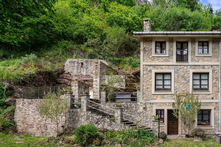 Casa Vacacional Cayado en Asturias con terraza y barbacoa in Colunga, Costa Verde