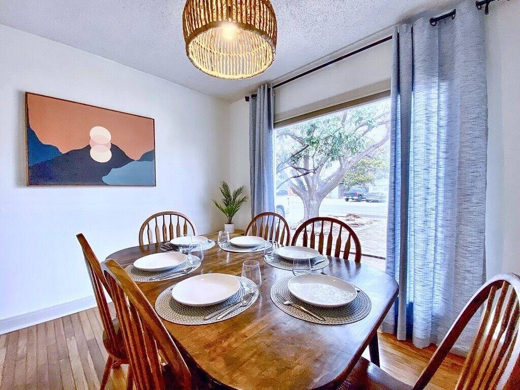 Tech Terrace Bungalow~Pet Friendly Yard~Walk To Ttu Campus! in Lubbock, Lubbock County