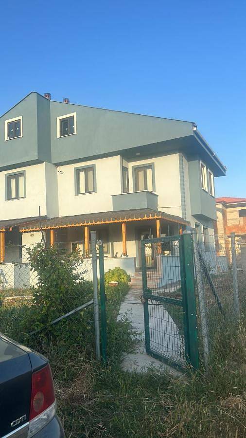 Villa voor 11 personen, with tuin and uitzicht op het meer as well as uitzicht in Turkije