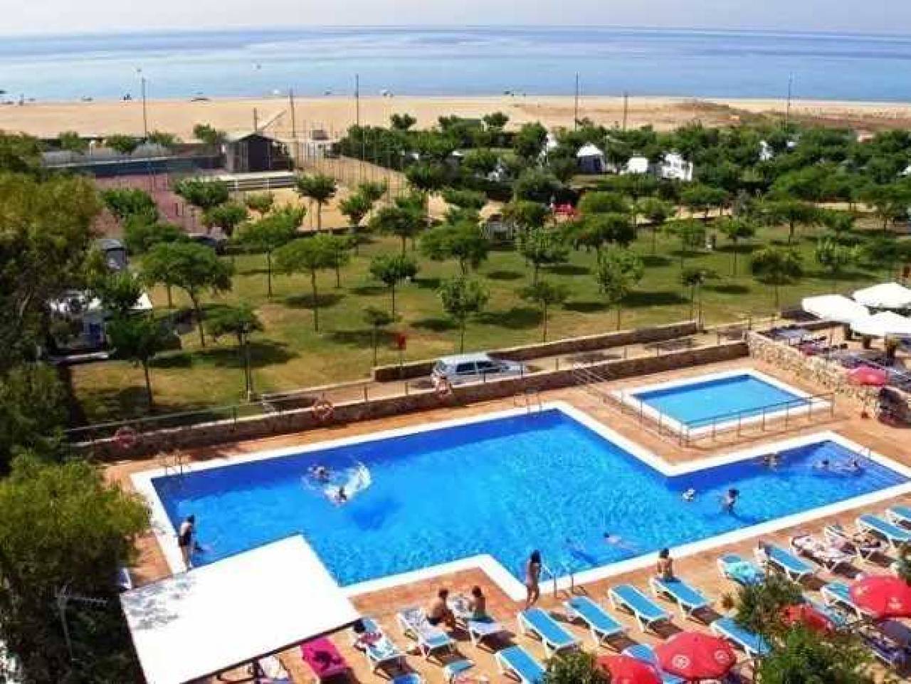 Zecamping 4 étoiles piscine animations locatif Tv Bbq clim 27m2 6 pers in Platja de la Conca (Malgrat de Mar), Malgrat de Mar
