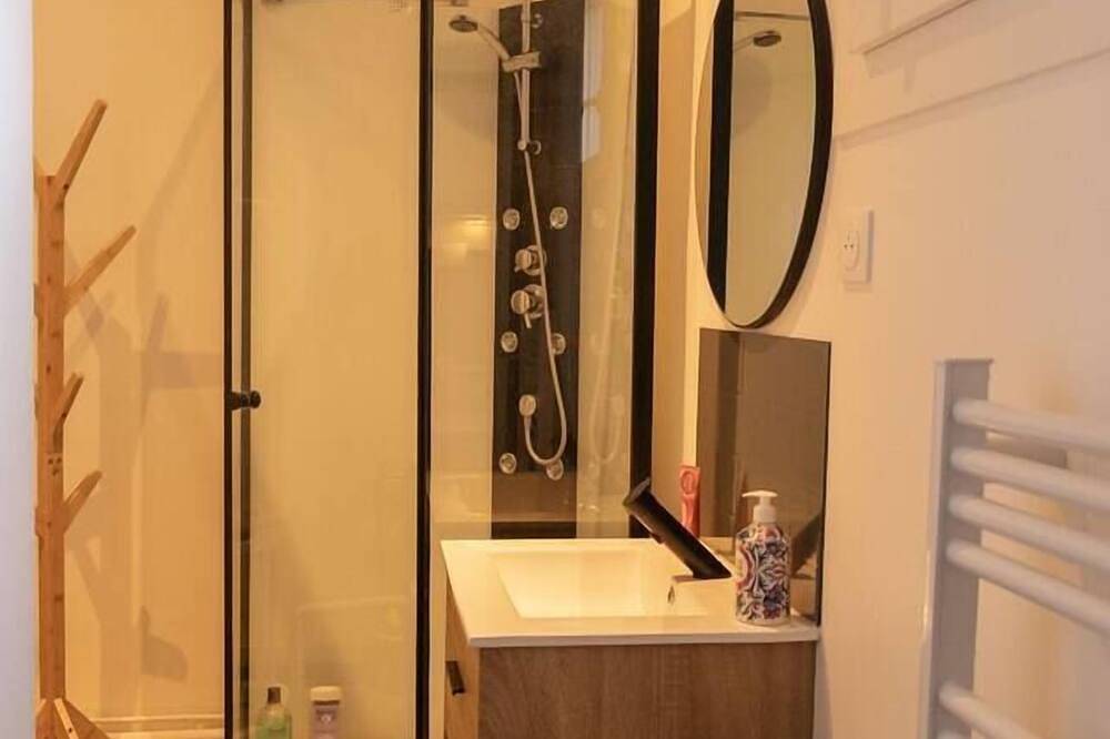 3 rooms flat with garden next to the train station in Nevers, Nièvre