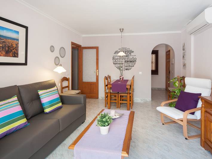Ganze Wohnung, Apartment Obelisc-2 in Strandnähe mit Terrasse und Wlan in Can Picafort, Santa Margalida