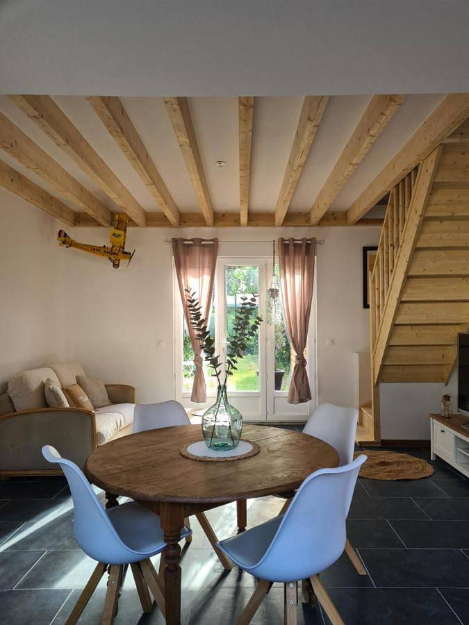 Location de vacances pour 4 personnes, avec Terrasse ainsi que Jardin et Vue dans Bray-sur-Somme